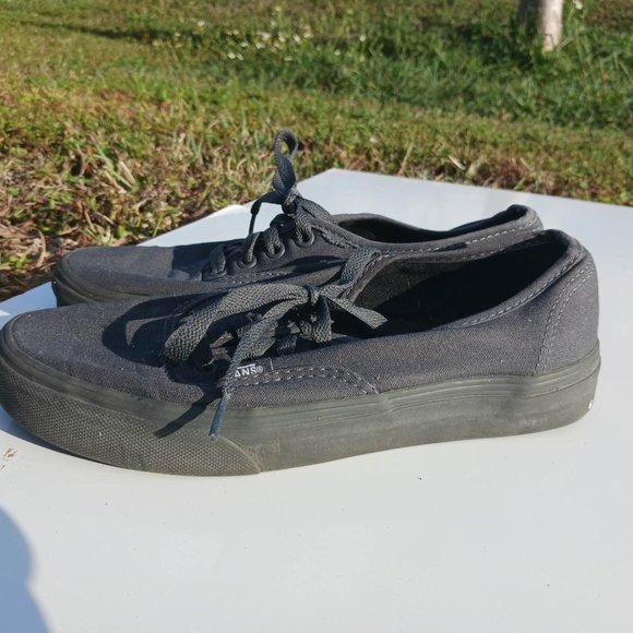 Vans Size 6 Black Kid's Sneaker Shoes - Picture 3 of 9